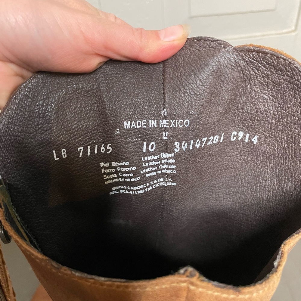 Elegant Tan Lace-Up Boots - Picture 6 of 6